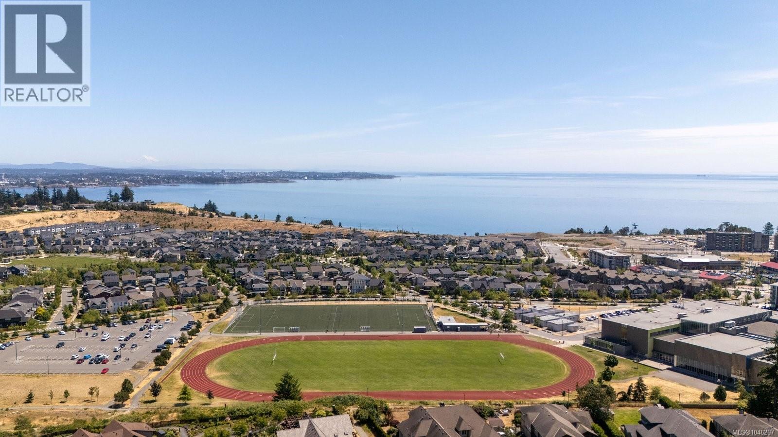 #52 486 Royal Bay Dr - 32