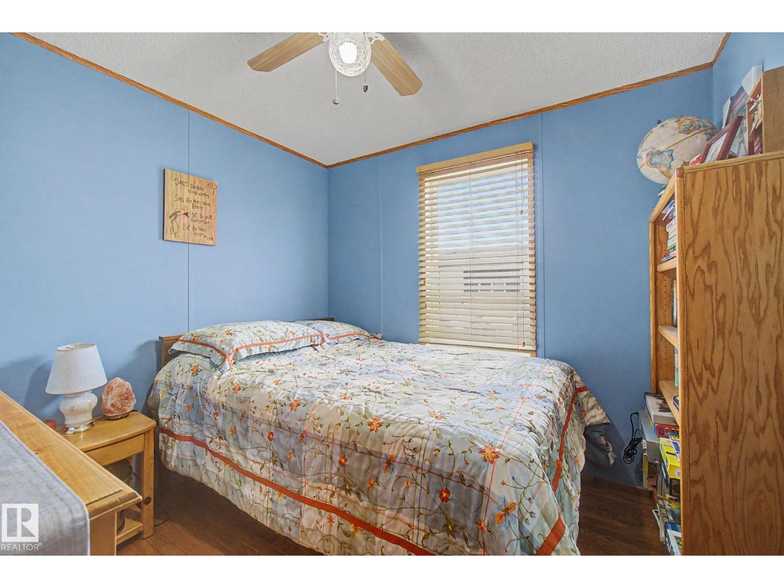 #179 3400 48 ST - Image 22