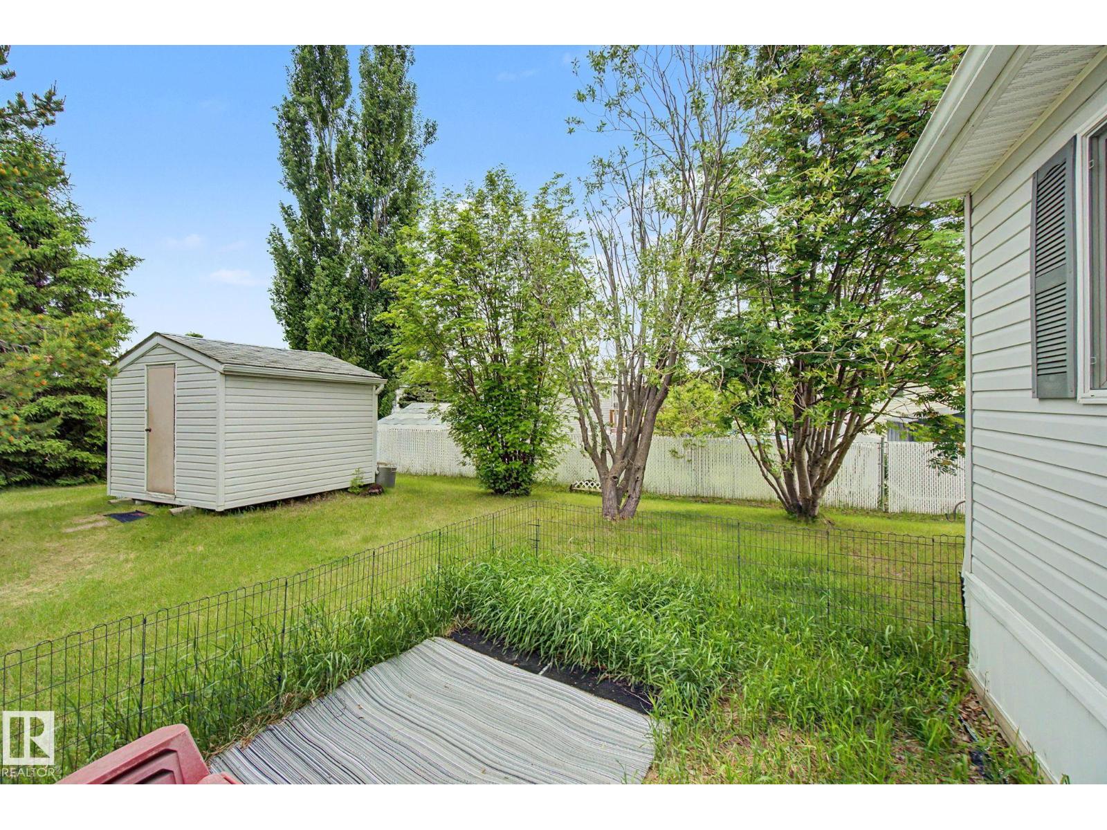 #179 3400 48 ST - Image 33