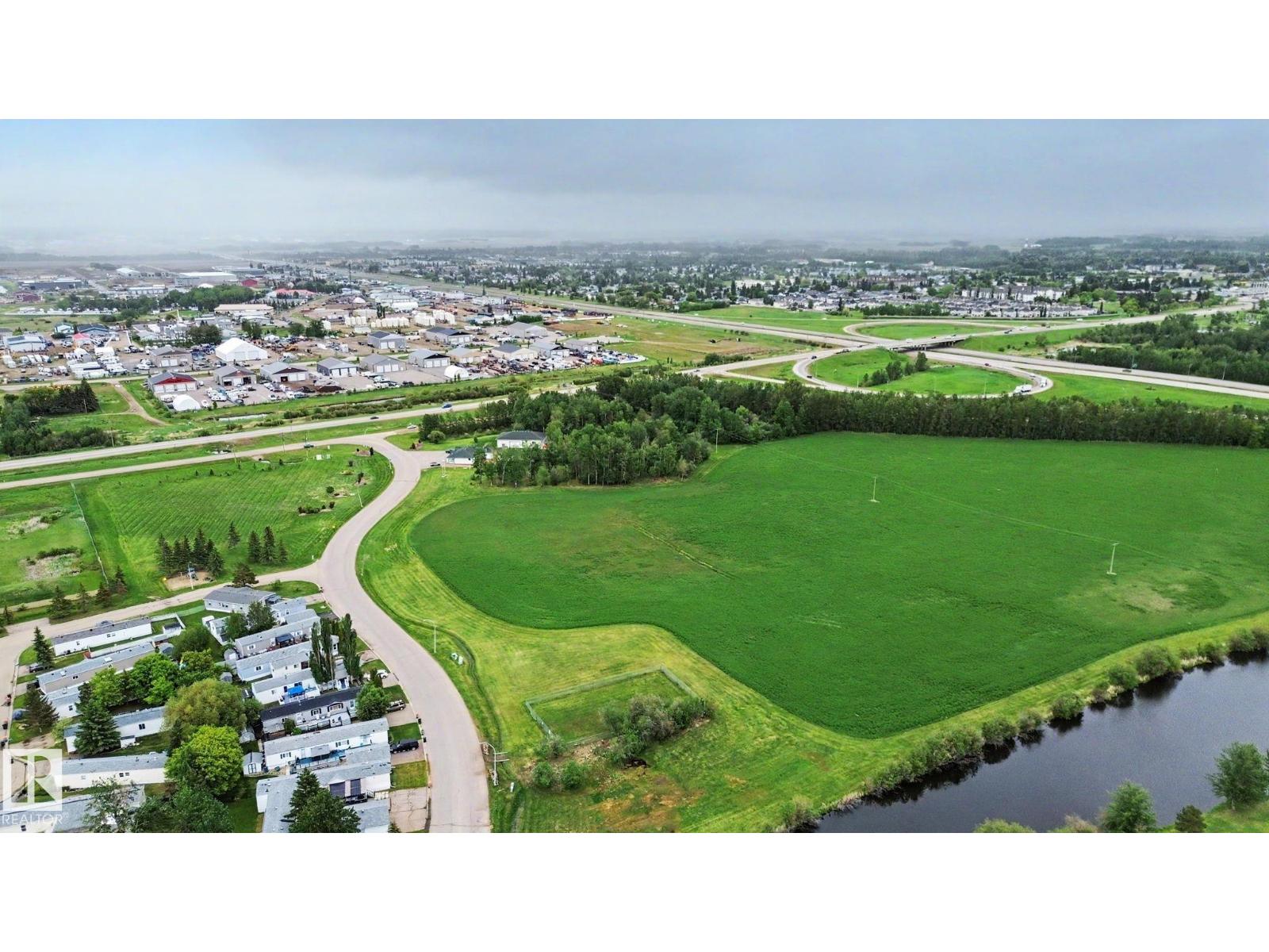 #179 3400 48 ST - 44