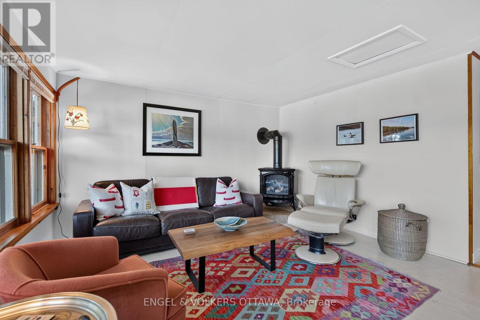 Photograph of 942 DUNN ROVIN LANE