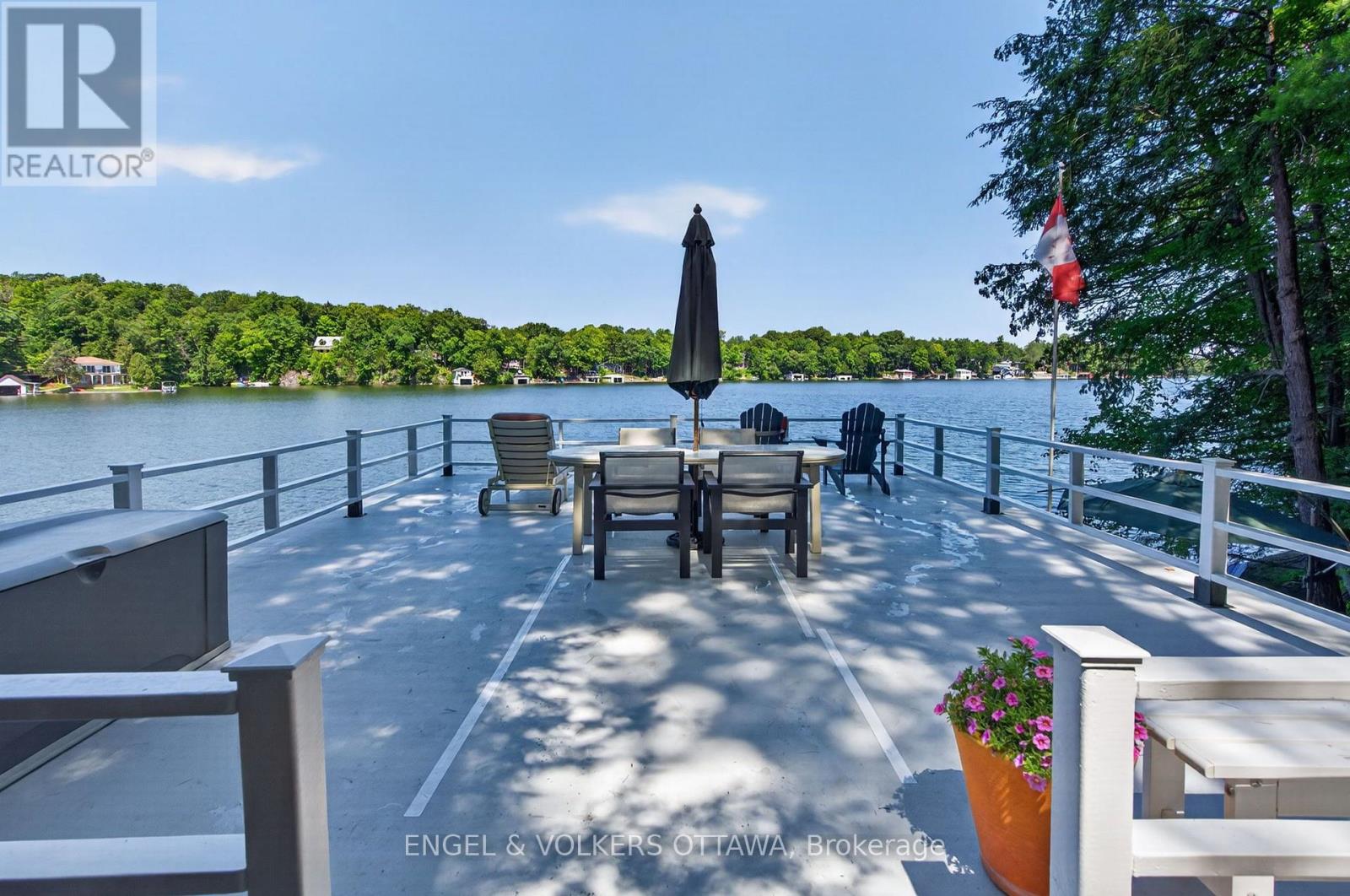 Photograph of 942 DUNN ROVIN LANE