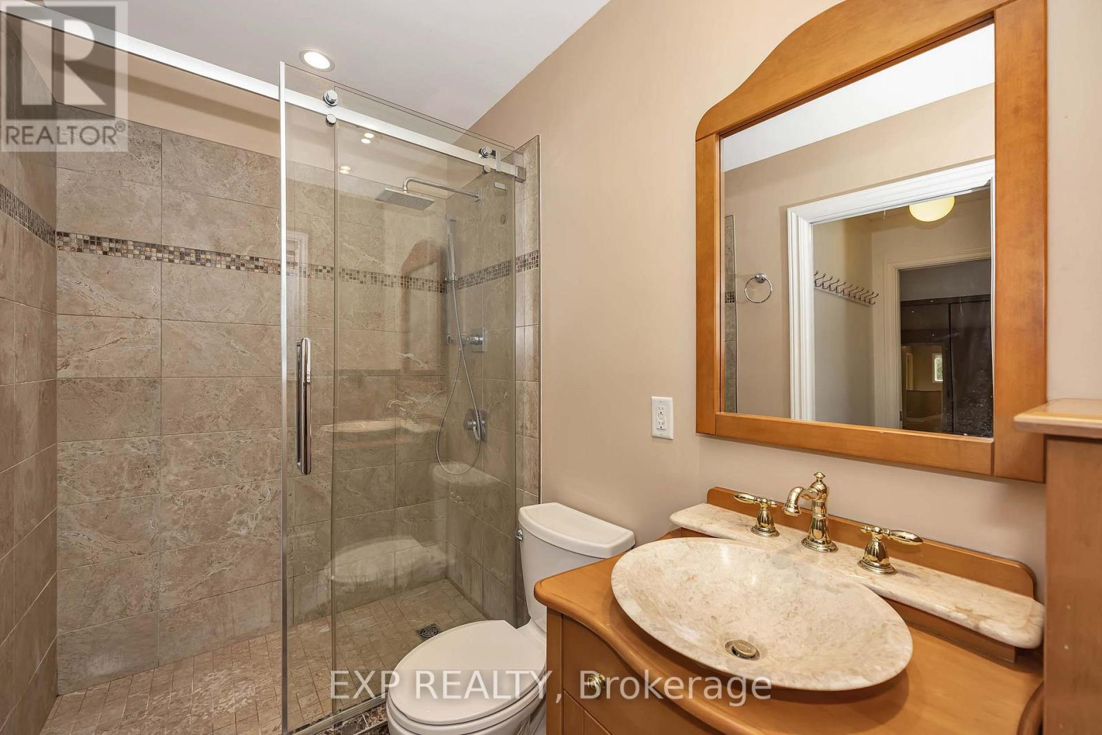 4 Bed, 3 Bath House for Sale in Ottawa – 14 CARR CRESCENT, Ottawa – MLS# X13649604 - Image 32
