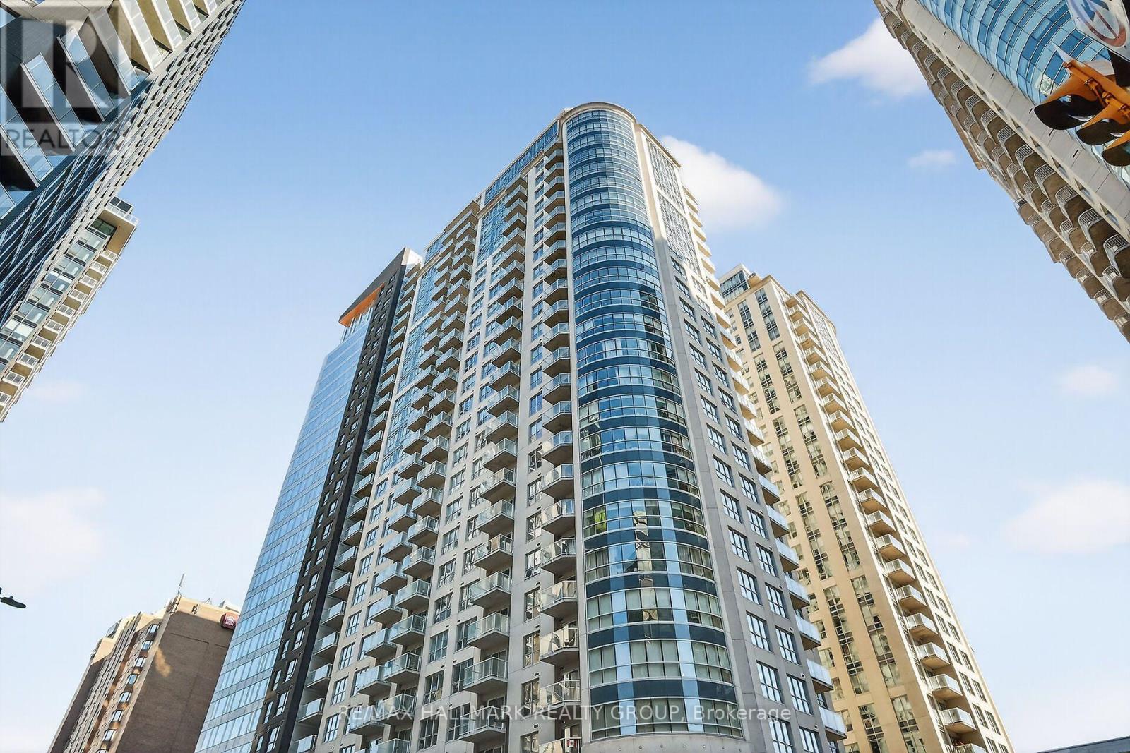 242 Rideau Street