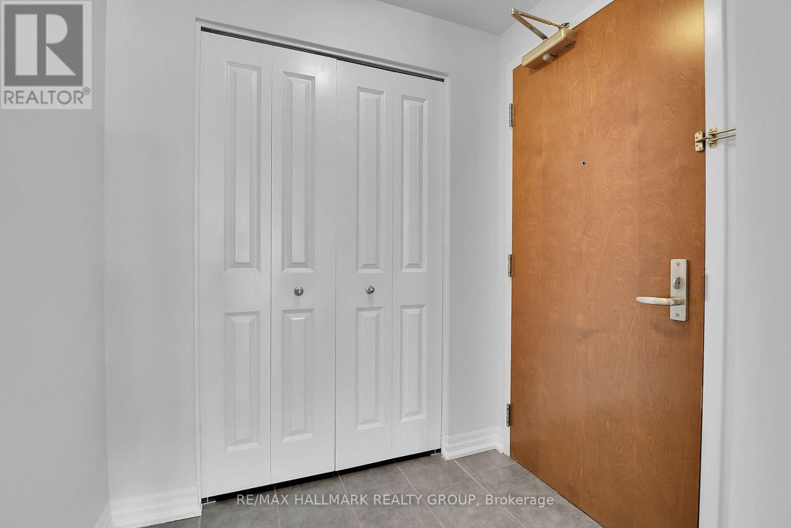 Double front closet