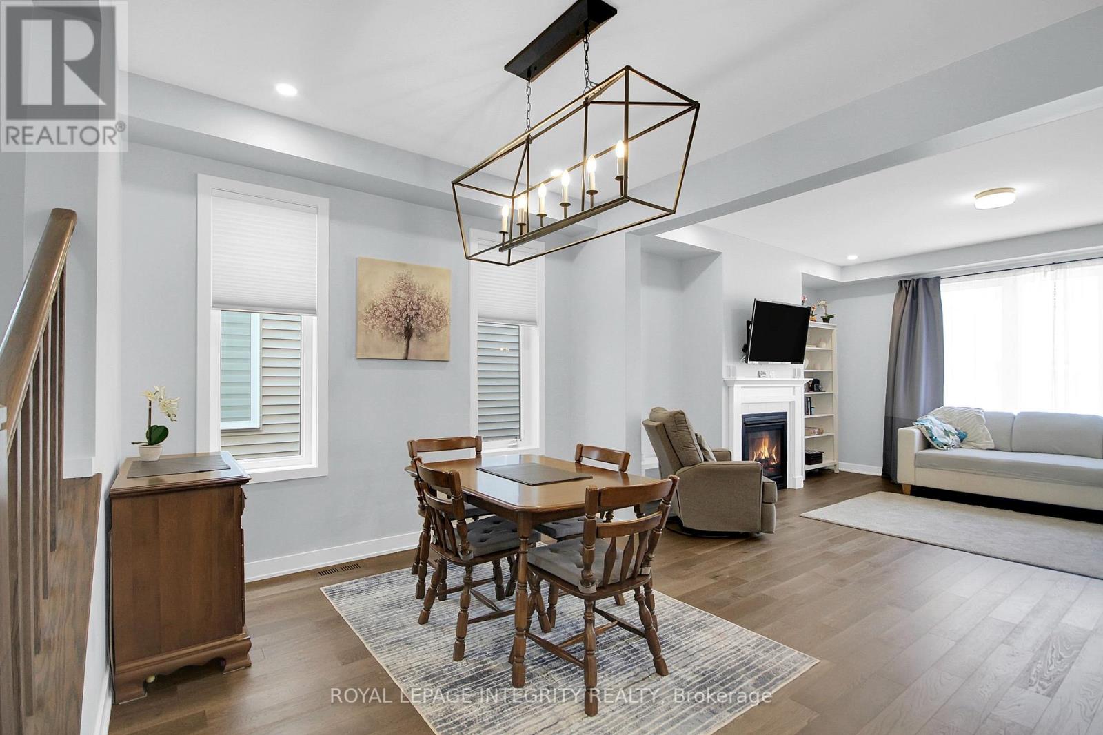 774 DERREEN AVENUE - 10