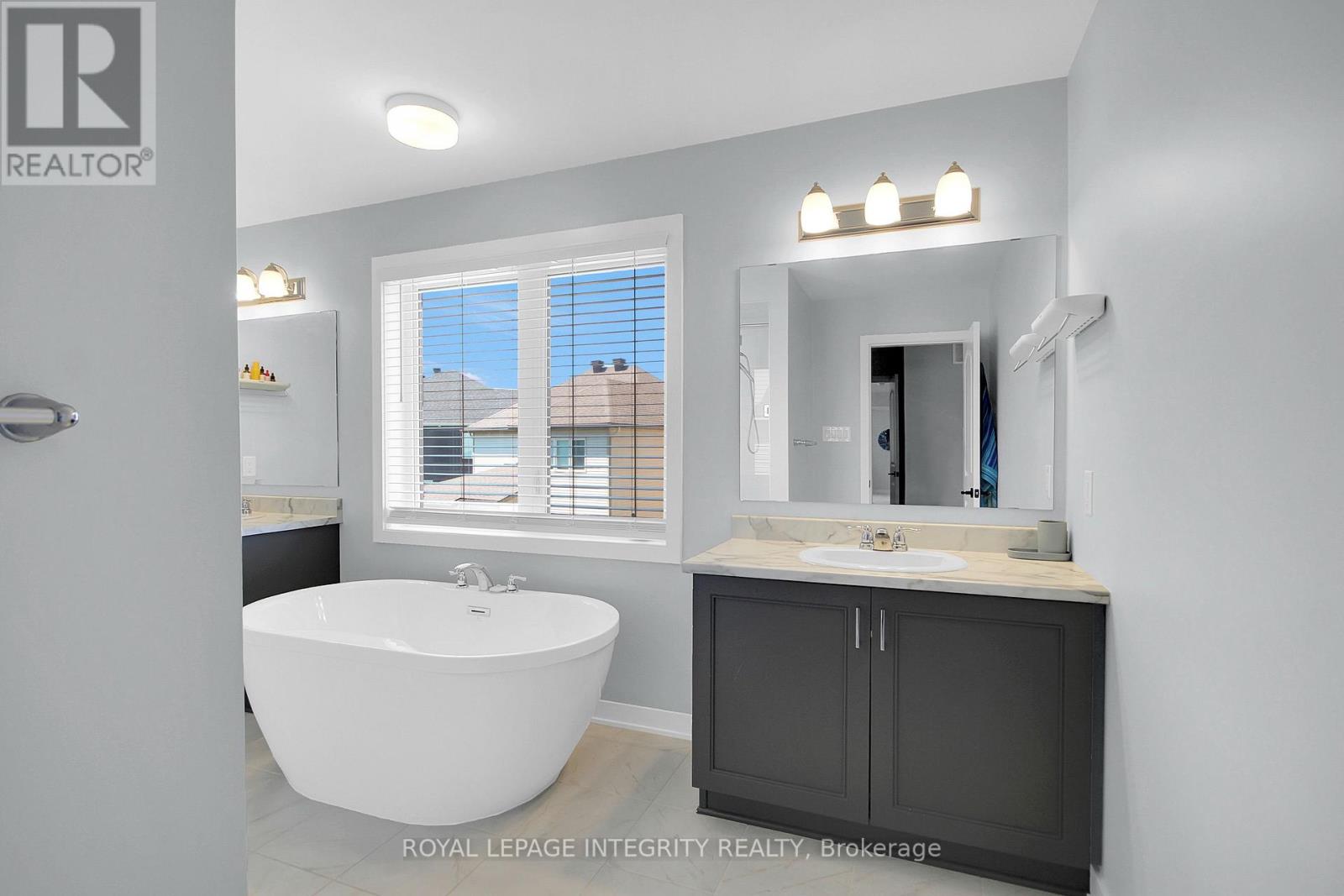 774 DERREEN AVENUE - 31