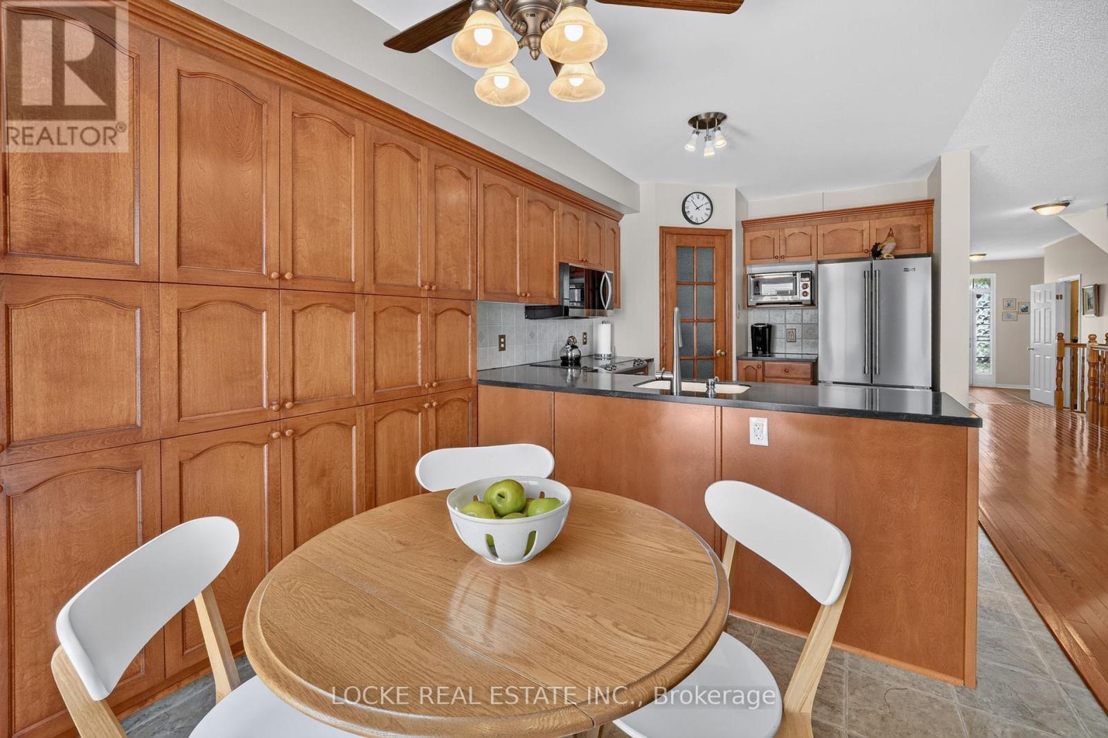 3 Bed, 3 Bath House for Sale in Ottawa – 1127 BRASSEUR CRESCENT, Ottawa – MLS# X13649754 - Image 14