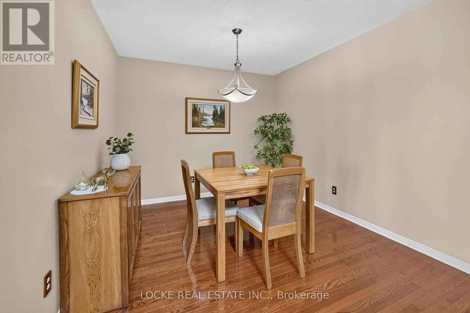 3 Bed, 3 Bath House for Sale in Ottawa – 1127 BRASSEUR CRESCENT, Ottawa – MLS# X13649754 - Image 17