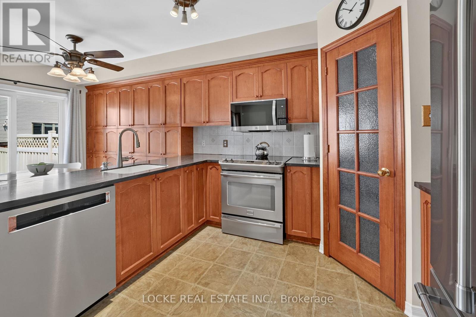 3 Bed, 3 Bath House for Sale in Ottawa – 1127 BRASSEUR CRESCENT, Ottawa – MLS# X13649754 - Image 9