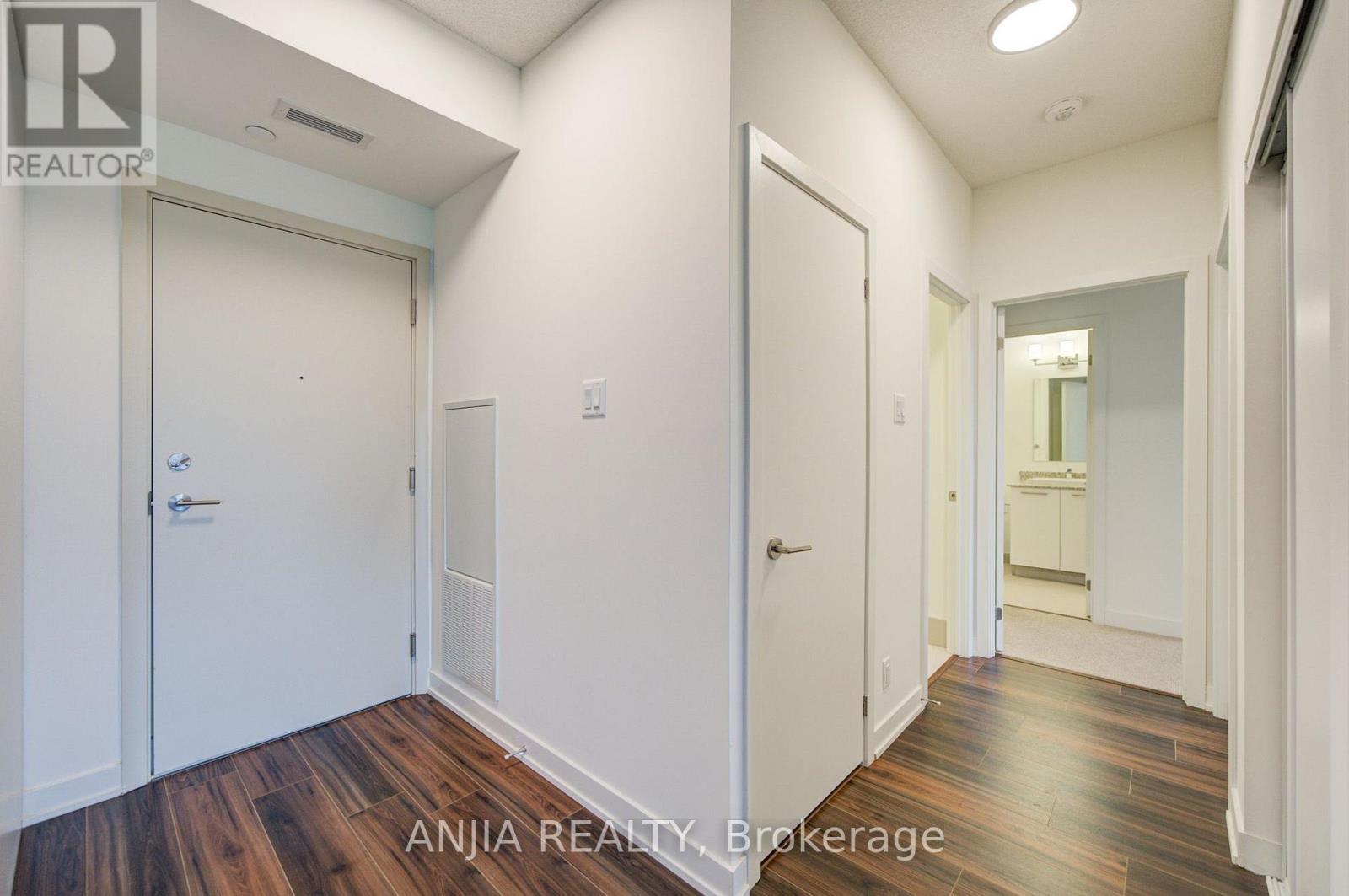 303 – 101 CATHEDRAL HIGH STREET, Markham (Cathedraltown) photo 5