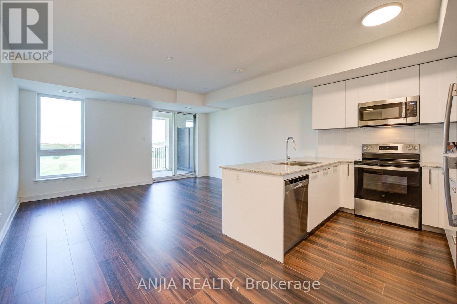 303 – 101 CATHEDRAL HIGH STREET, Markham (Cathedraltown) photo 6