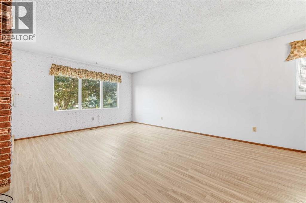 3803 14 Avenue NE - Image 14