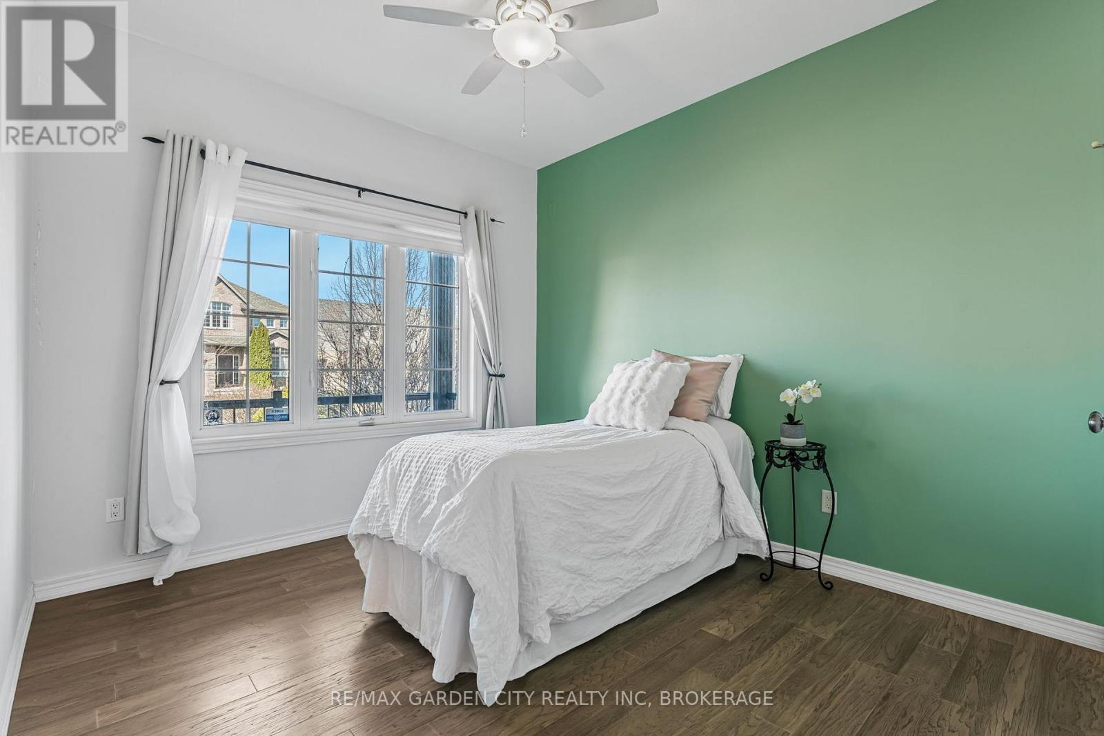 4022 BUSH CRESCENT - 14