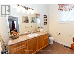 135 White Sands Way, Wasaga Beach, ON L9Z0E3 Photo 13