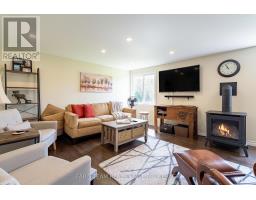 2289 Kinnear Side Road, Severn, ON L0K1E0 Photo 12