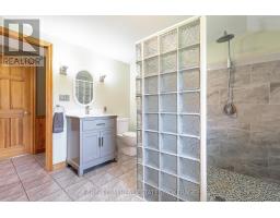 2289 Kinnear Side Road, Severn, ON L0K1E0 Photo 17
