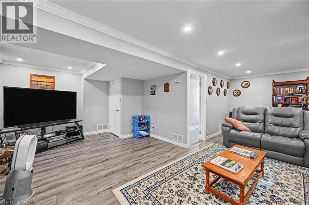 3131 PALMER Drive - 32