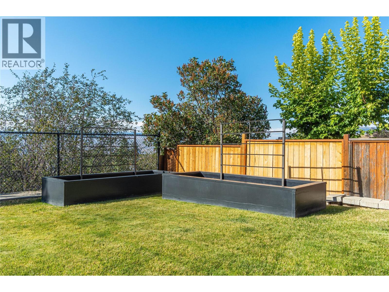 1872 Tolima Court - 40