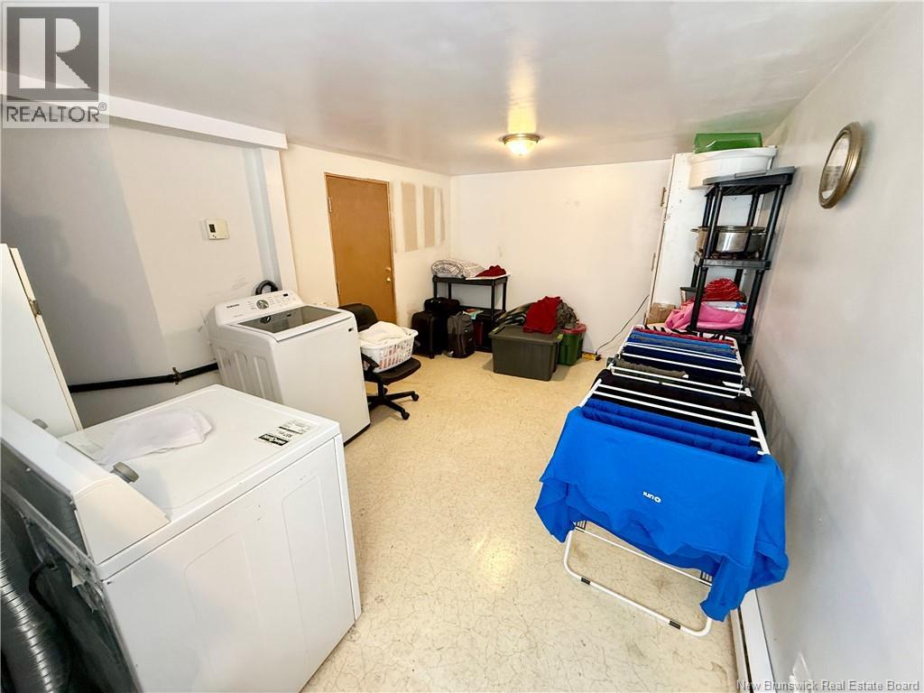 565 St Simon - Image 22