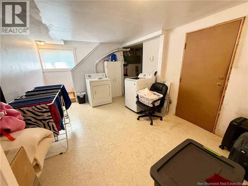 565 St Simon - Image 23