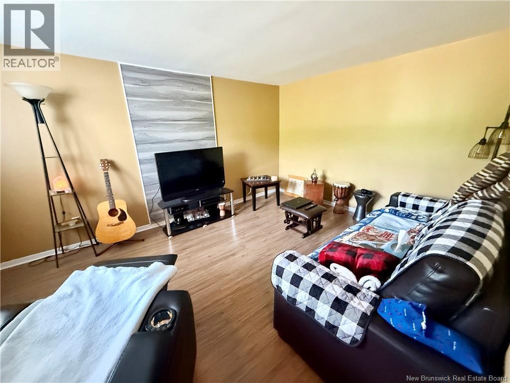 565 St Simon - 31
