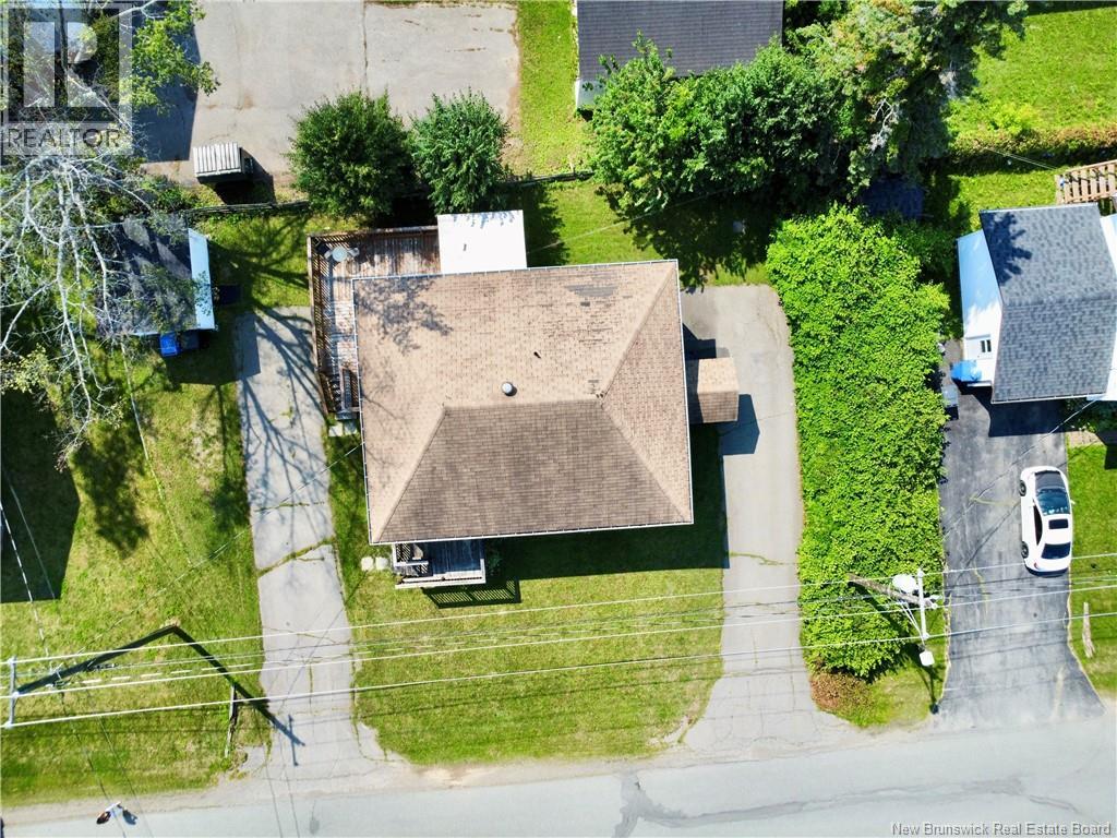 565 St Simon - Image 35