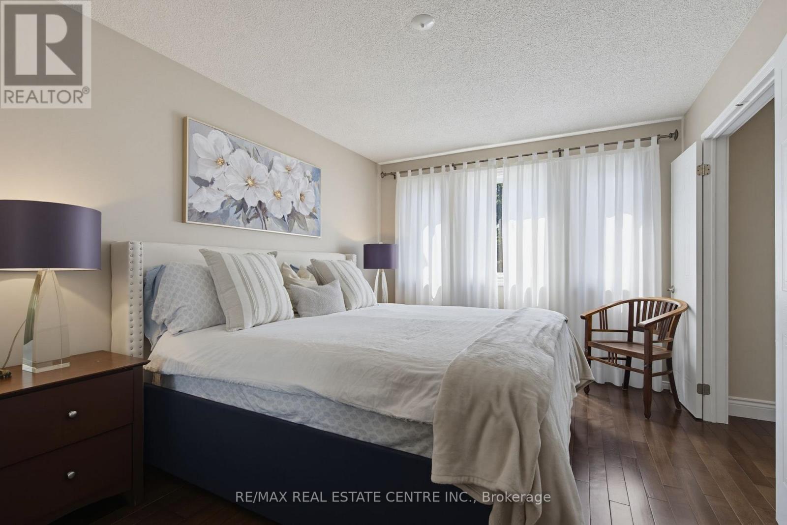 260 LISA MARIE DRIVE - 22