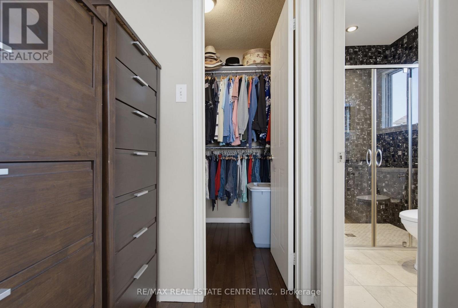 260 LISA MARIE DRIVE - 23