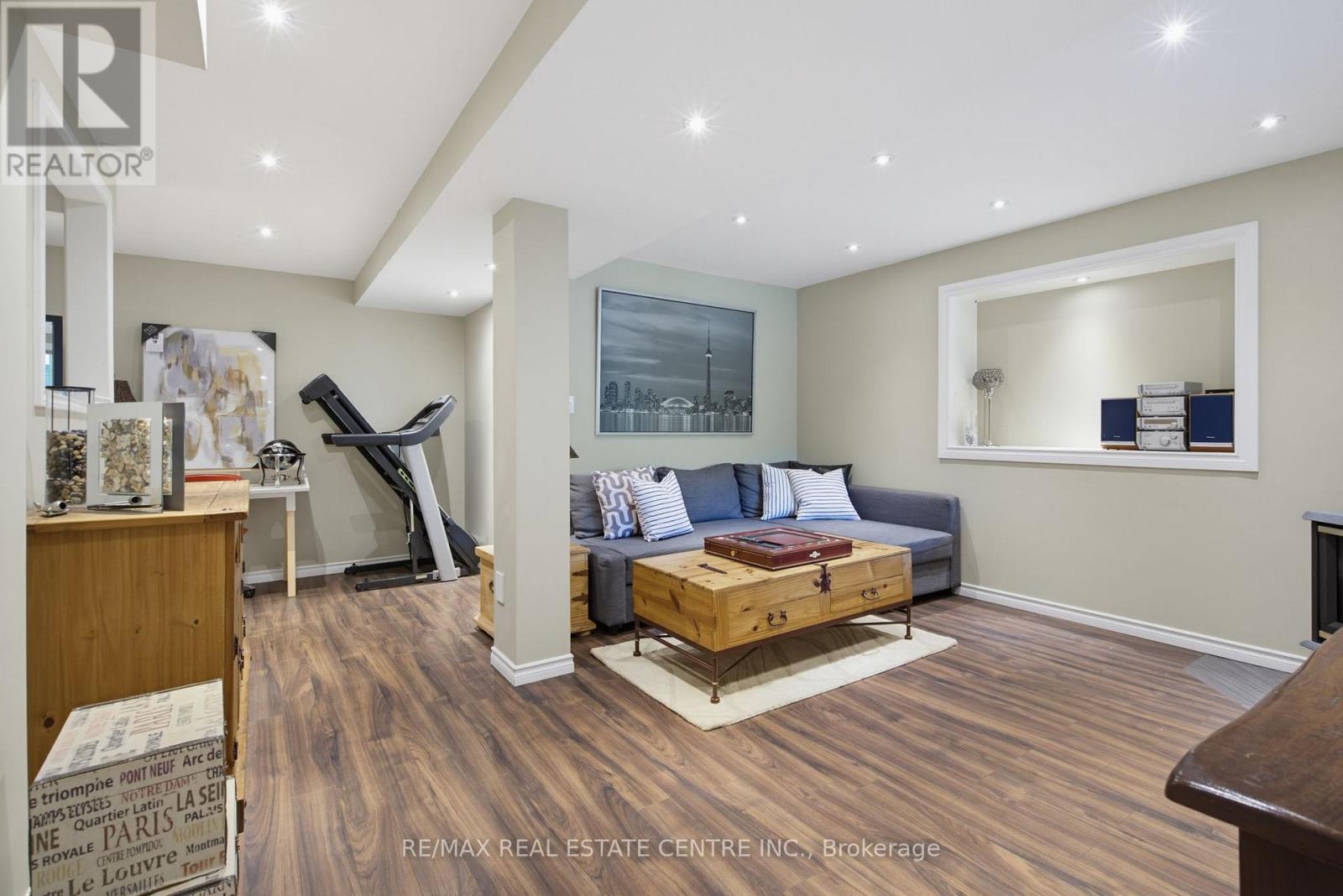 260 LISA MARIE DRIVE - 31