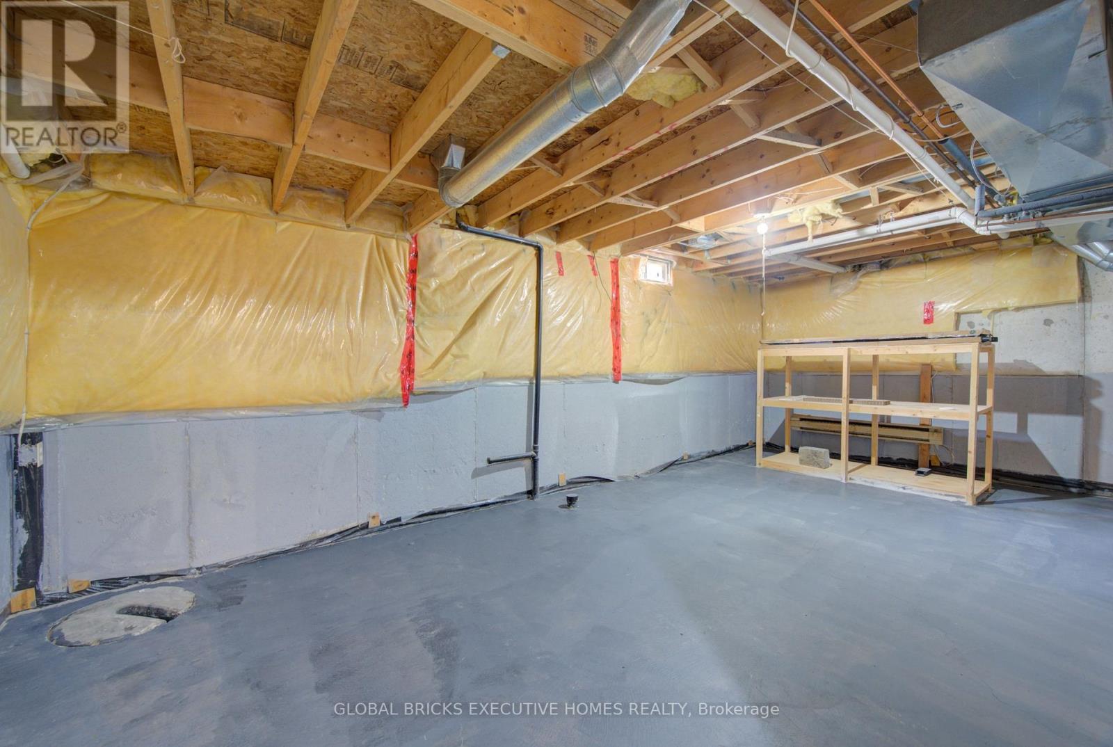 35 ATTWOOD DRIVE - 38