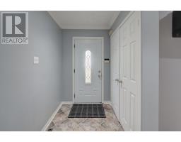 Dining room - 35 Attwood Drive, Cambridge, ON N1T1L4 Photo 6