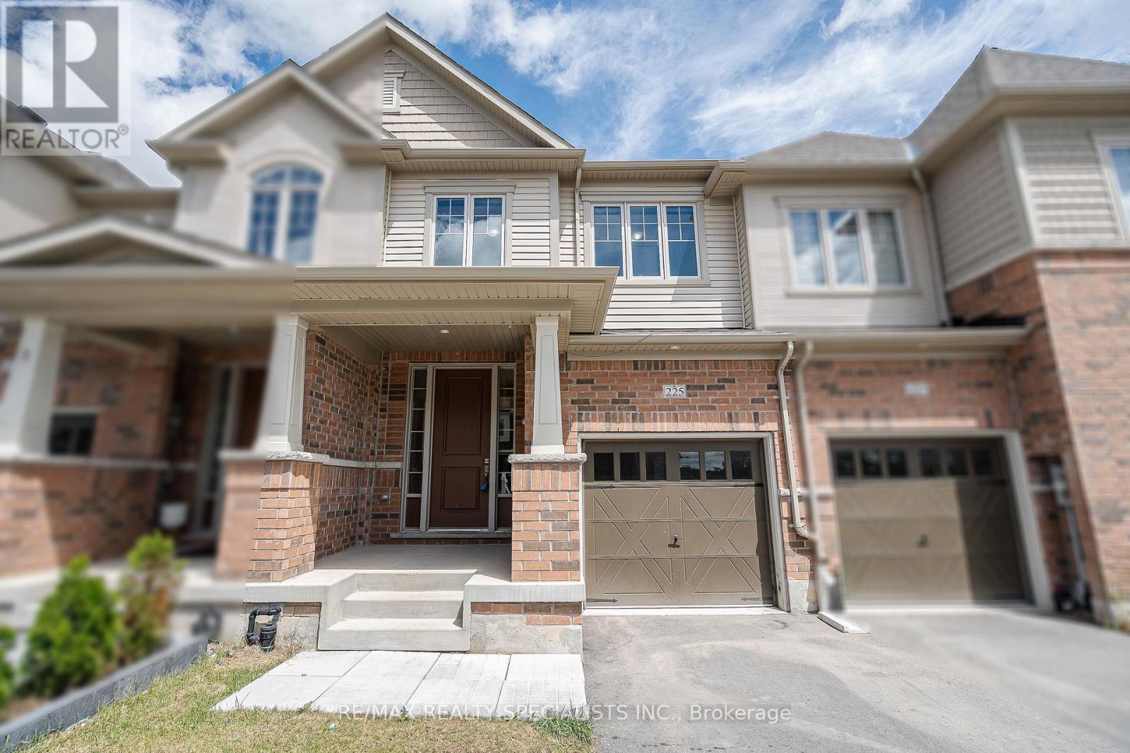225 BROADACRE DRIVE - 1