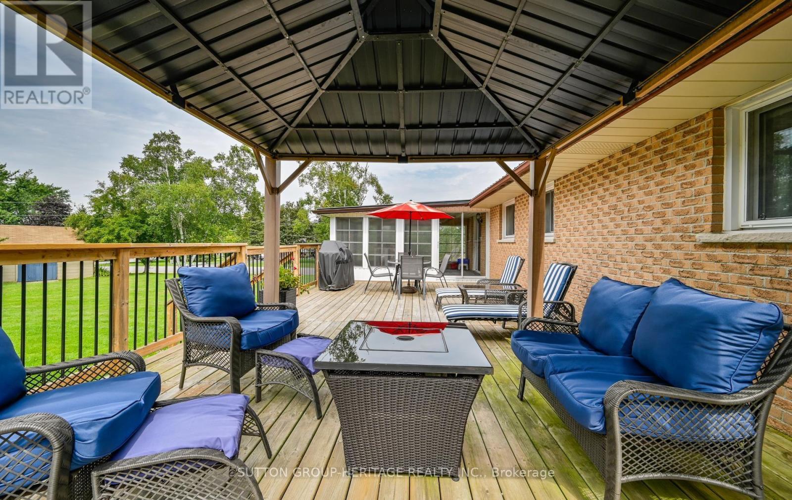 25 MANVERS DRIVE - 33