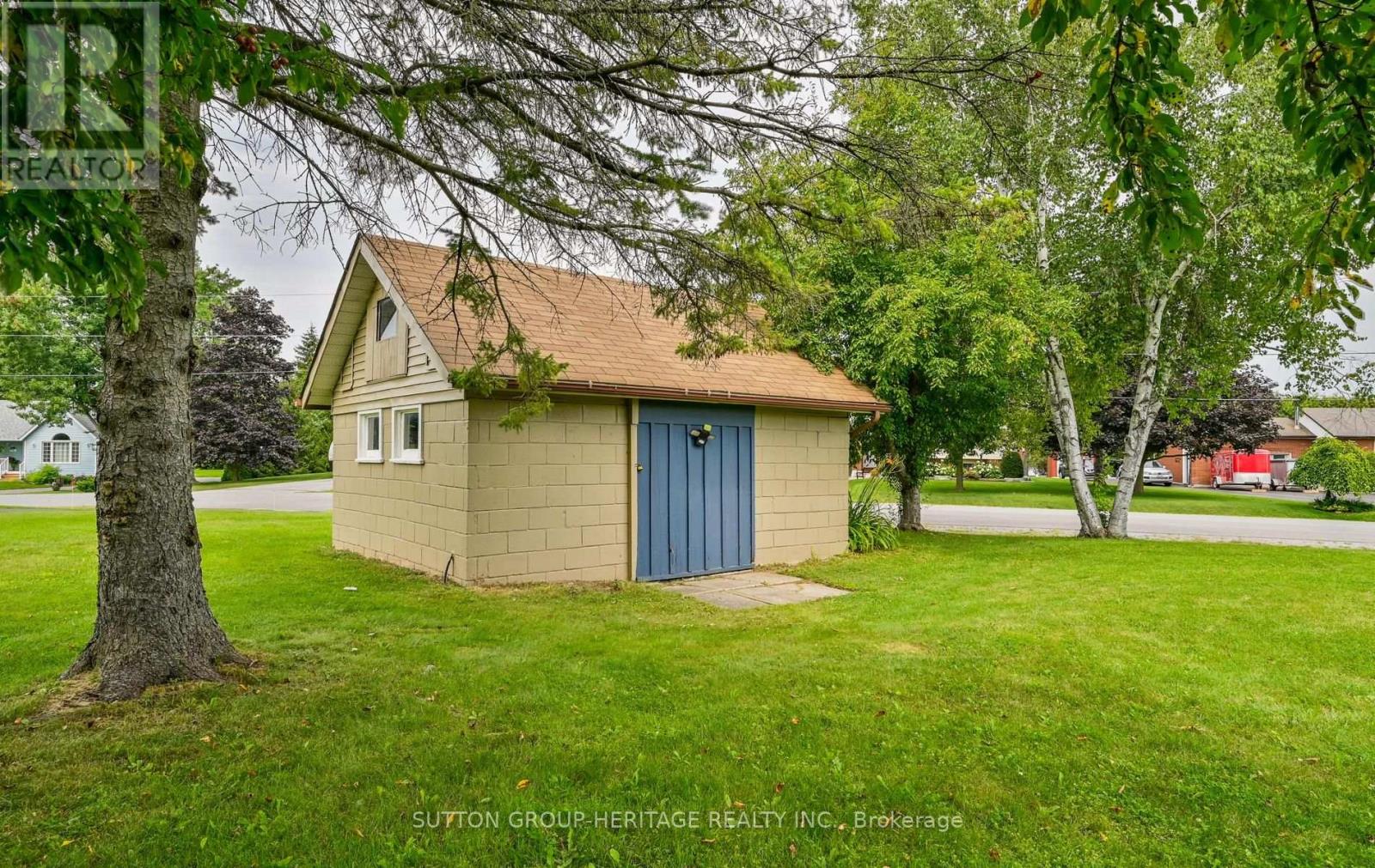 25 MANVERS DRIVE - 37