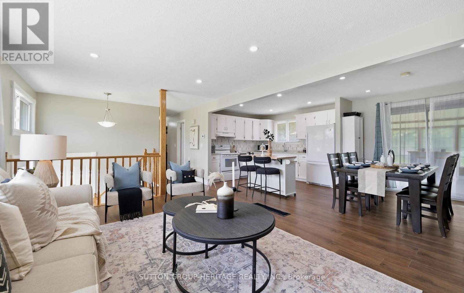 25 MANVERS DRIVE - 7