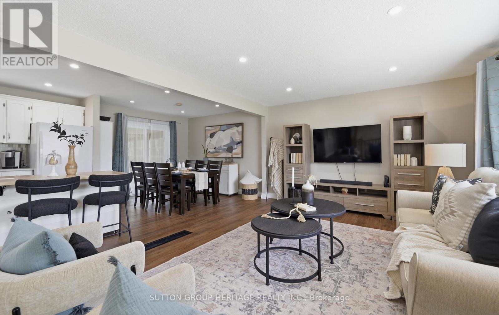 25 MANVERS DRIVE - 8