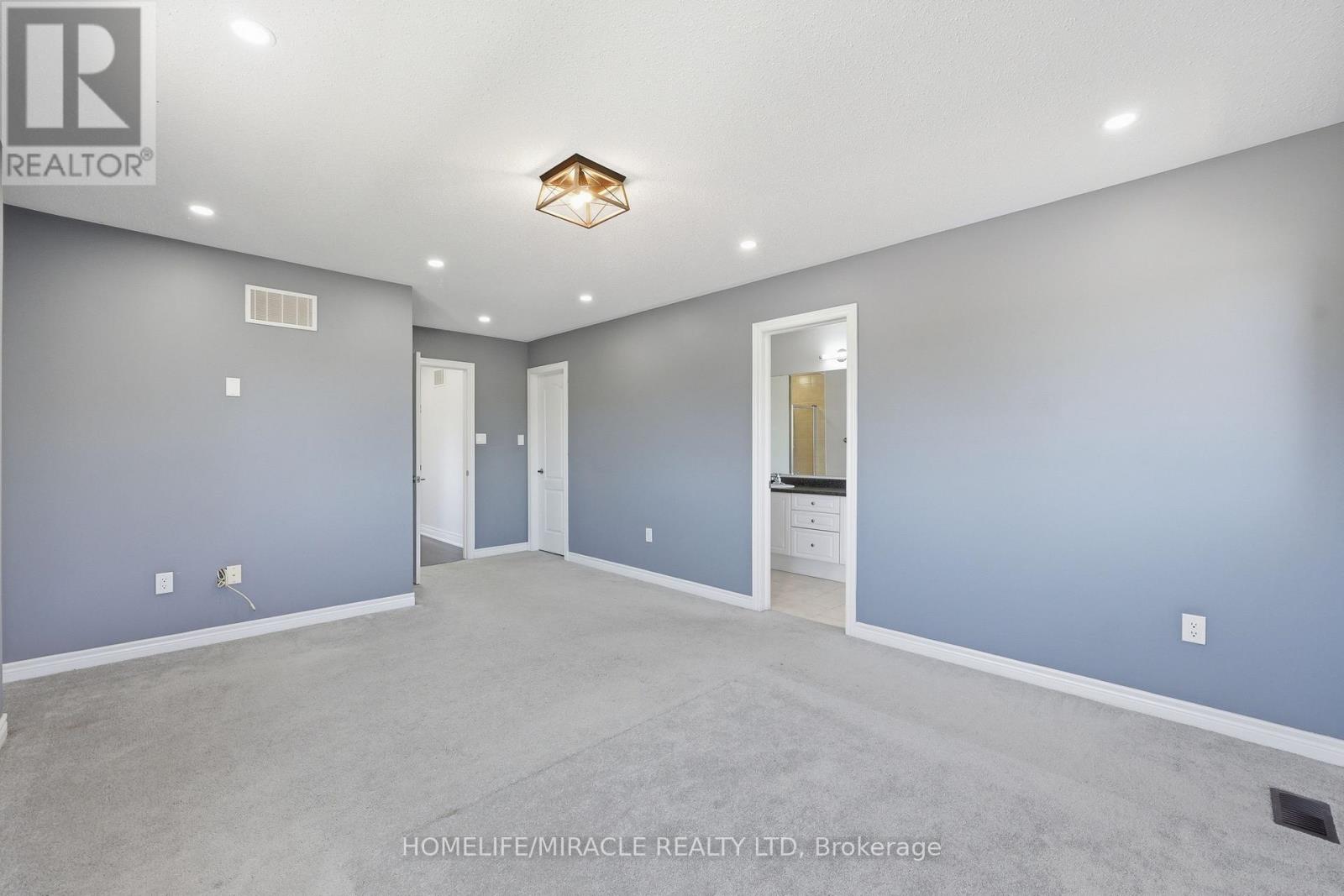 15 MCPHAIL PLACE - 27