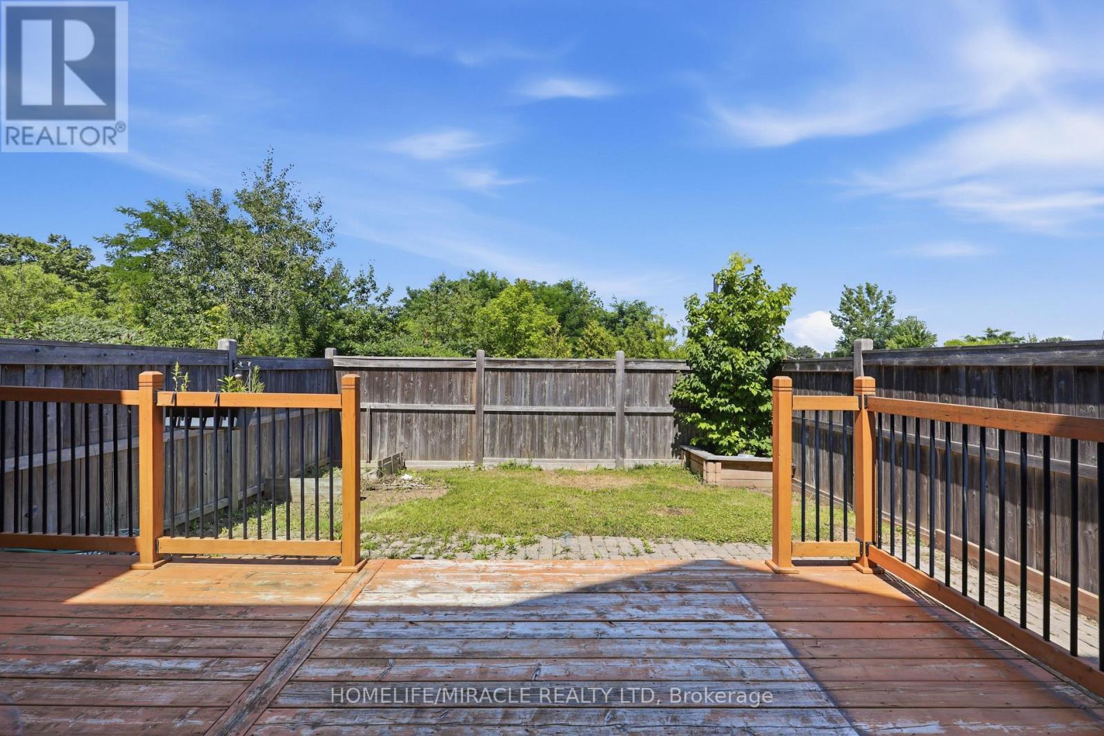 15 MCPHAIL PLACE - 44