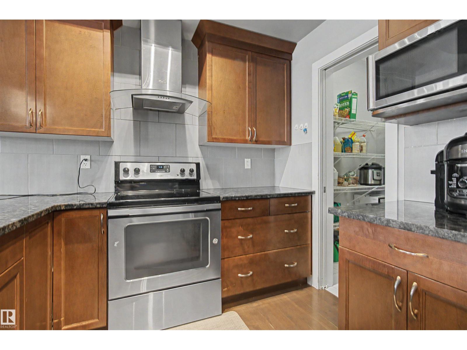 1602 CHAPMAN WY SW - 7
