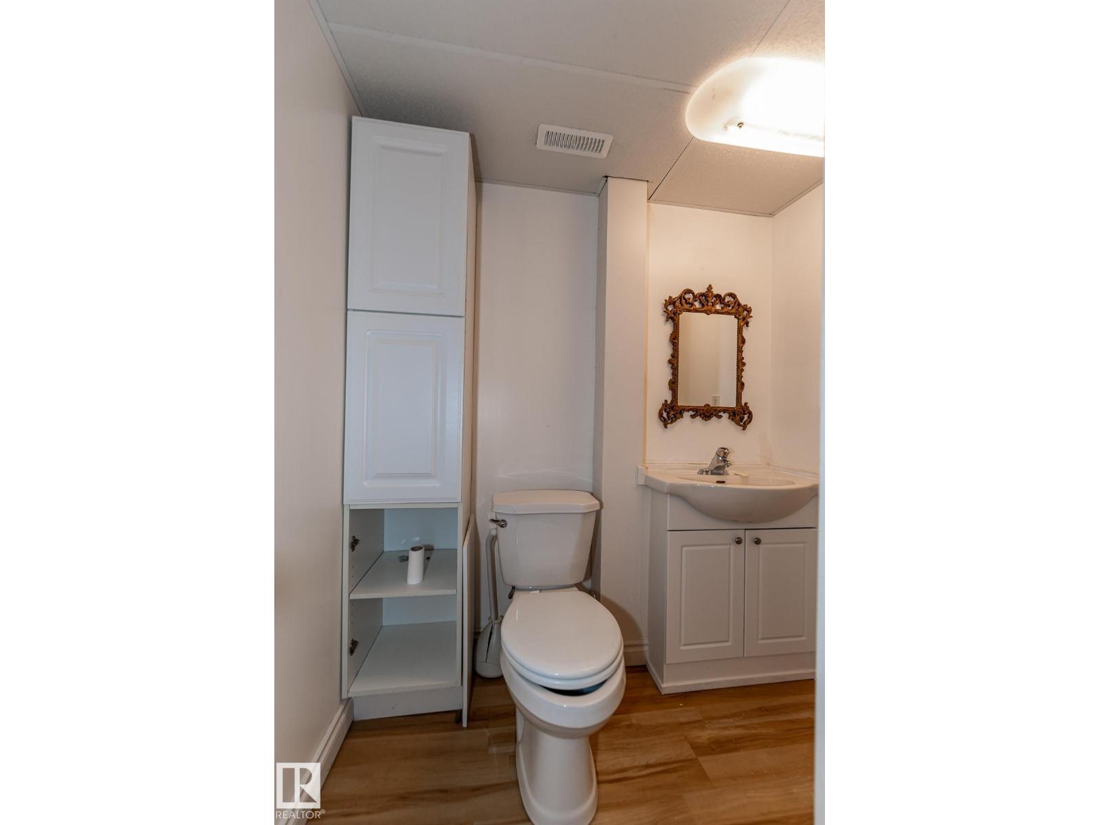11815 76 AV NW - Image 18