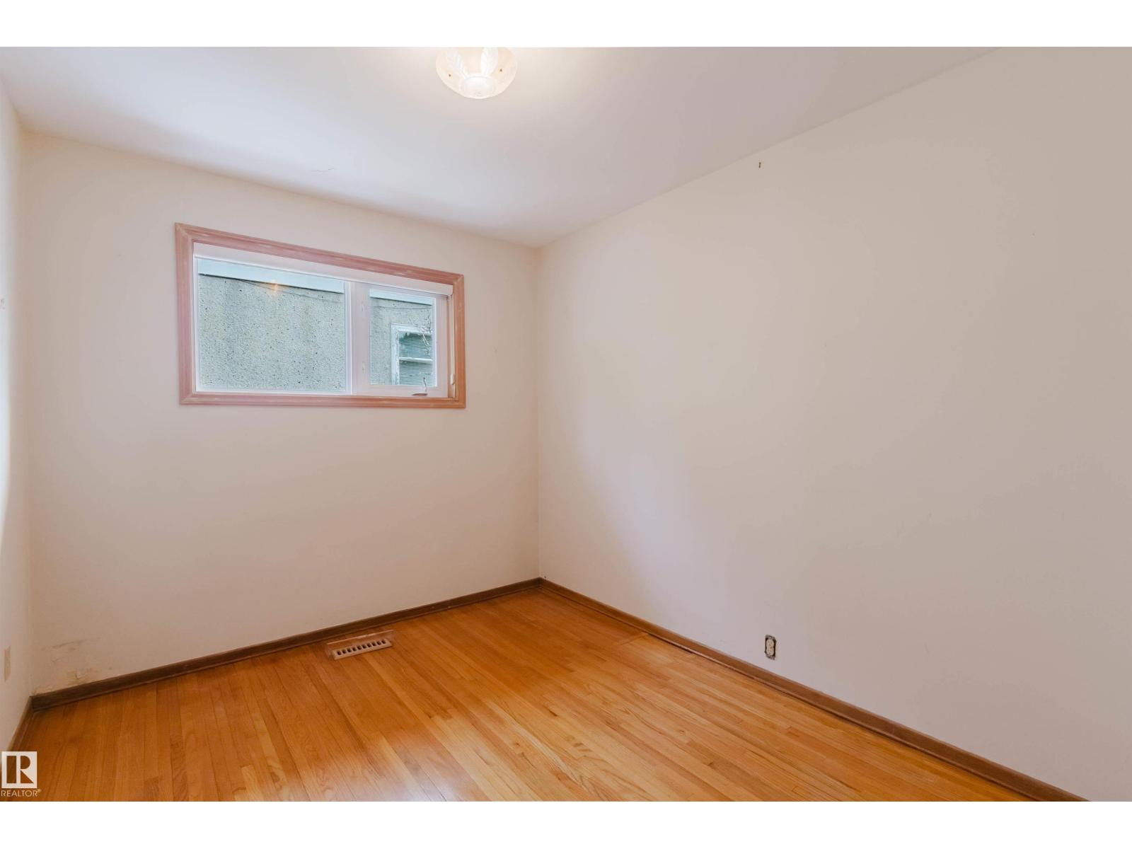 11815 76 AV NW - Image 20