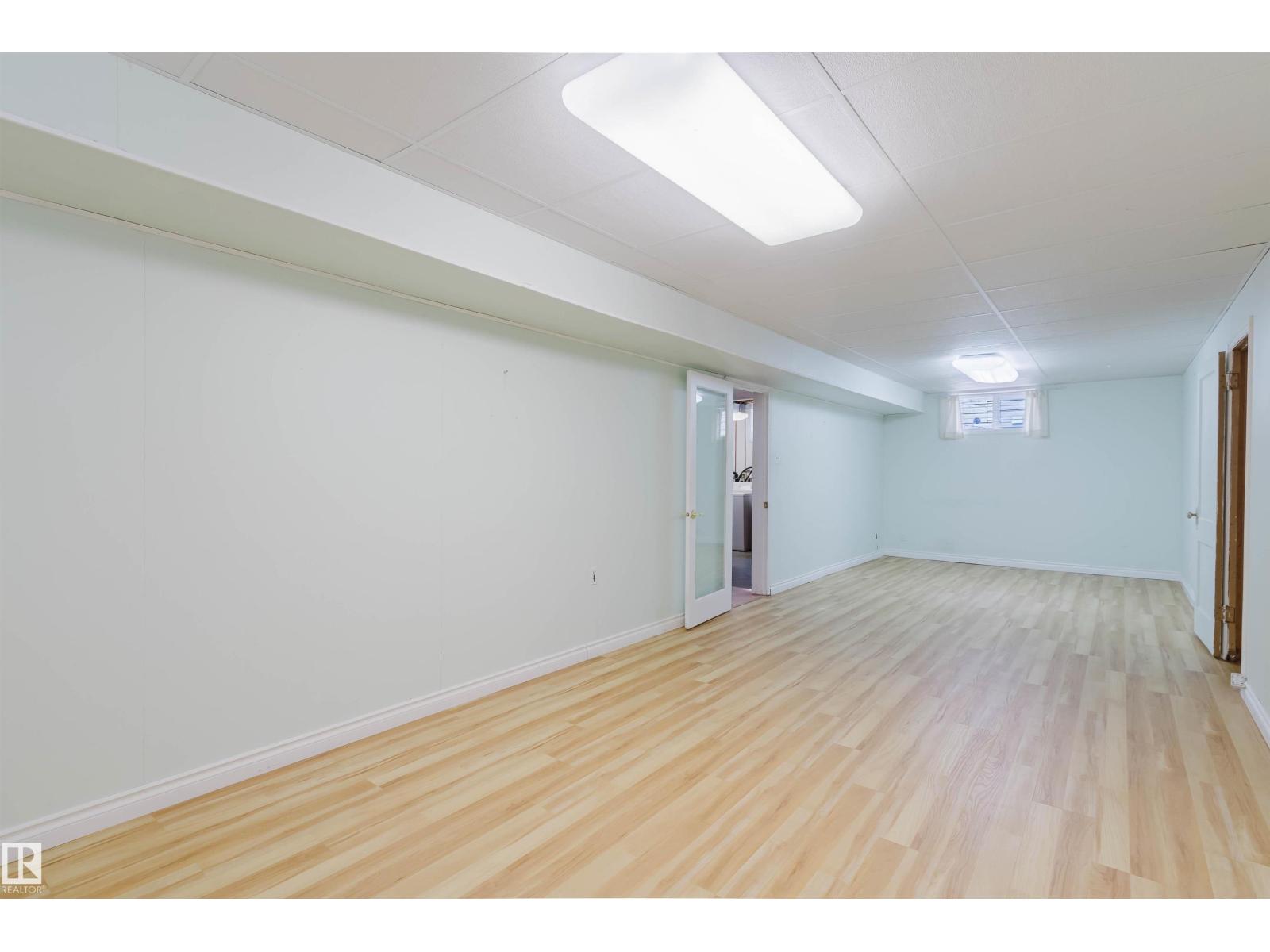 11815 76 AV NW - Image 26