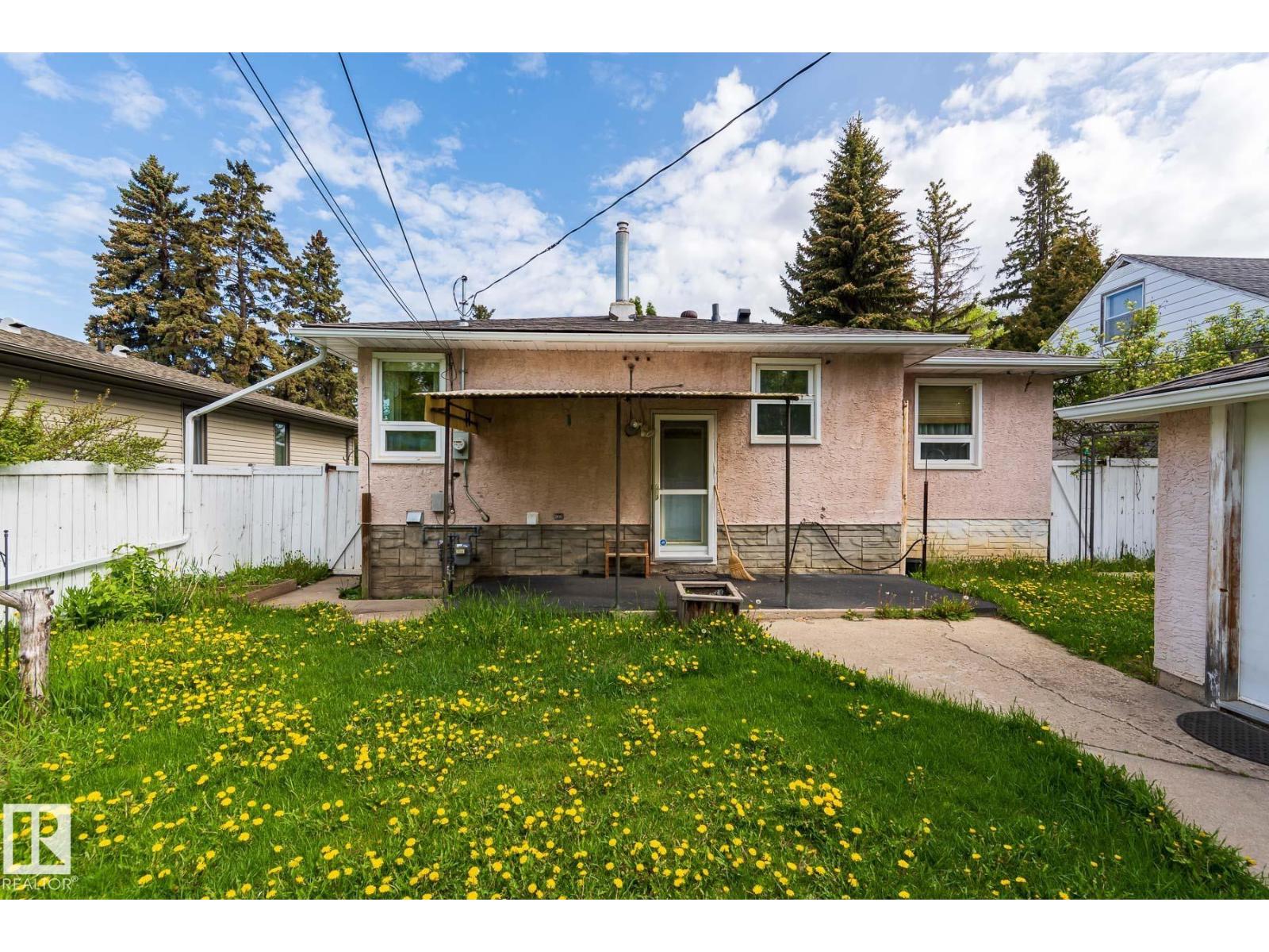 11815 76 AV NW - 32