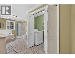 Kitchen - 33 Amy Street, Miramichi, NB E1V5Z2 Photo 13