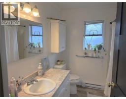 693 Wedgewood Cres, Parksville, BC V9P1B6 Photo 9