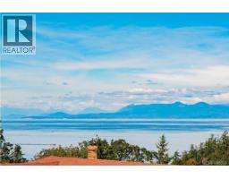3592 Oakridge Dr, Nanaimo, BC V9T1M4 Photo 14