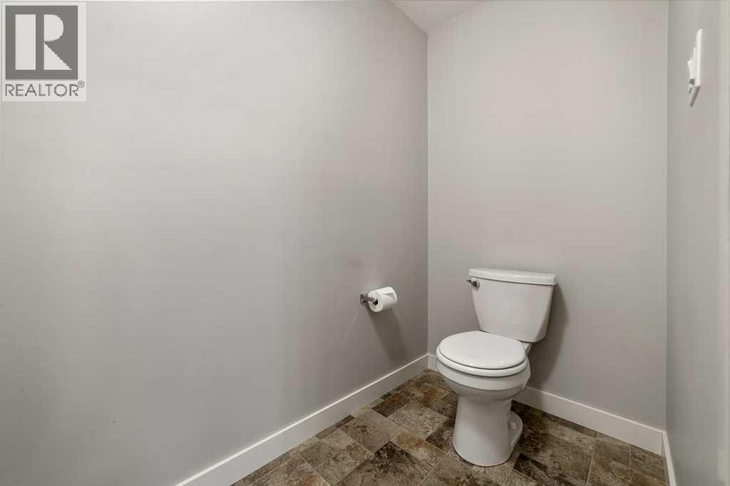 #102 173 Fairmont Boulevard S - Image 20