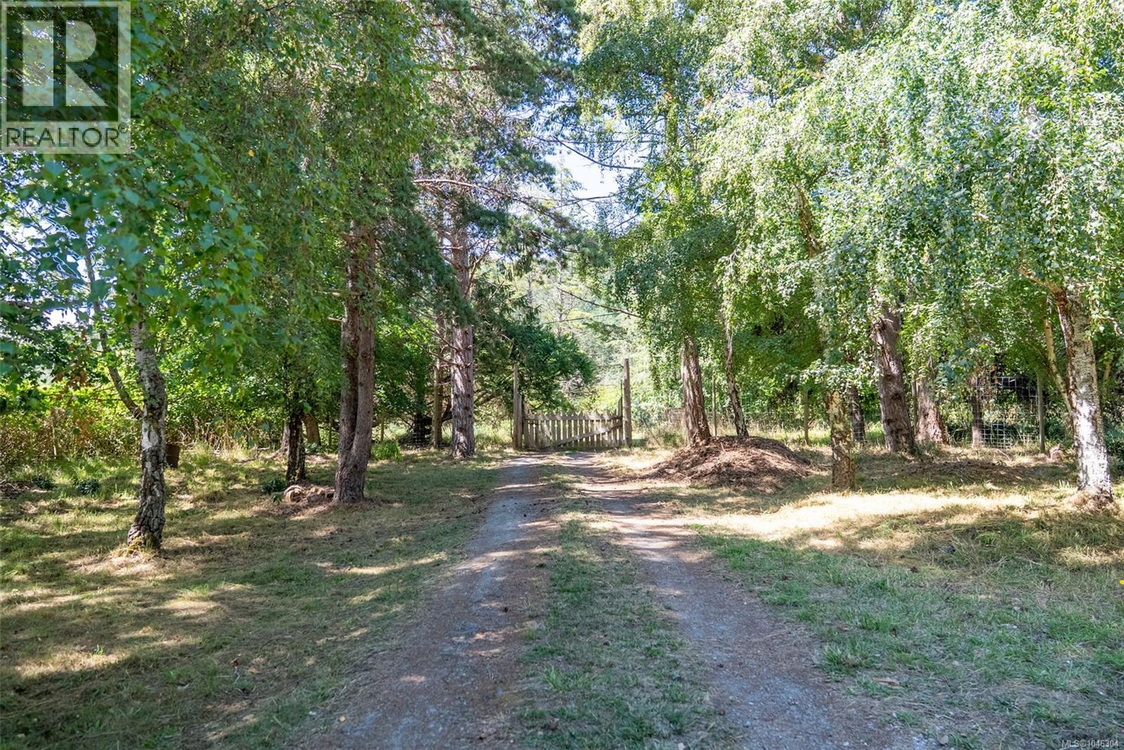 9919 Southlands Dr - 64