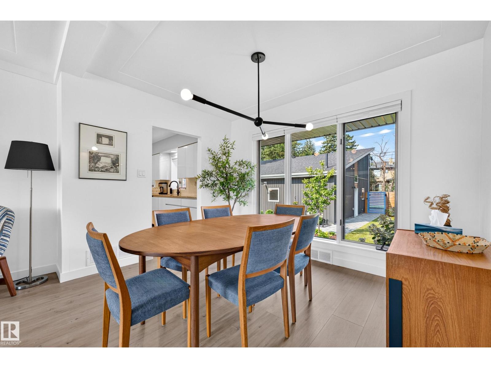 7828 119 ST NW - Image 38
